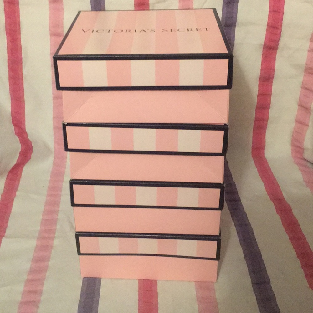 Victoria’s Secret pink goody gift box - Picture 8 of 8